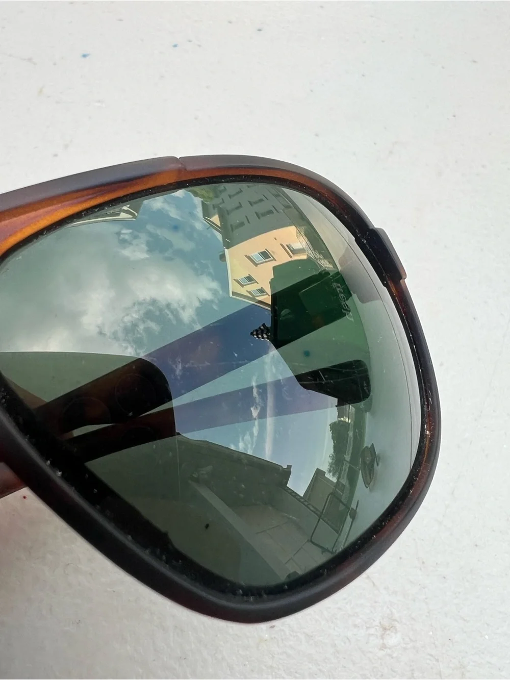 VonZipper Decco Sunglasses Tortoise Frame Green Lens Vintage Square Aviator Men